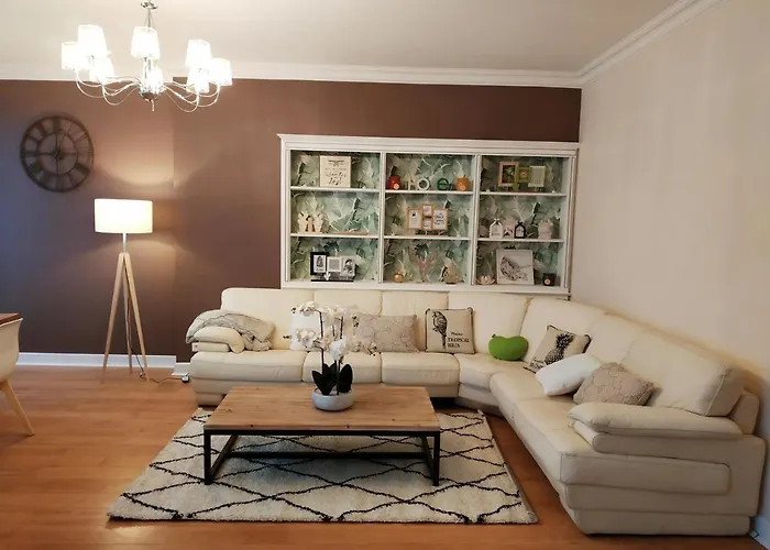 157m2, 4 Chambres, 4 Salles De Bains, 2 Wc, 2 Parkings En Hypercentre Apartman *