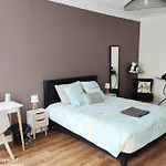Apartment 157m2, 4 Chambres, 4 Salles De Bains, 2 Wc, 2 Parkings En Hypercentre *
