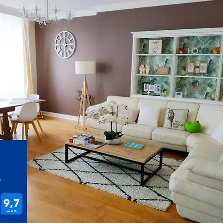 157m2, 4 Chambres, 4 Salles De Bains, 2 Wc, 2 Parkings En Hypercentre Apartment