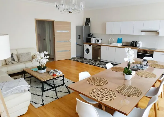 157m2, 4 Chambres, 4 Salles De Bains, 2 Wc, 2 Parkings En Hypercentre * 발랑스