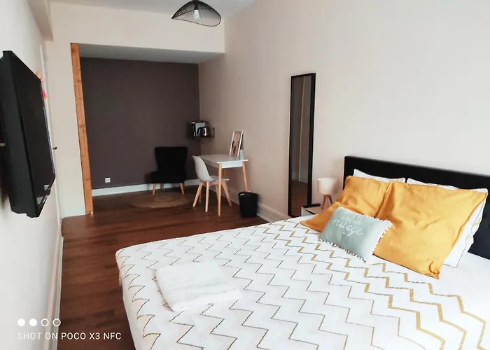 157m2, 4 Chambres, 4 Salles De Bains, 2 Wc, 2 Parkings En Hypercentre 아파트 *